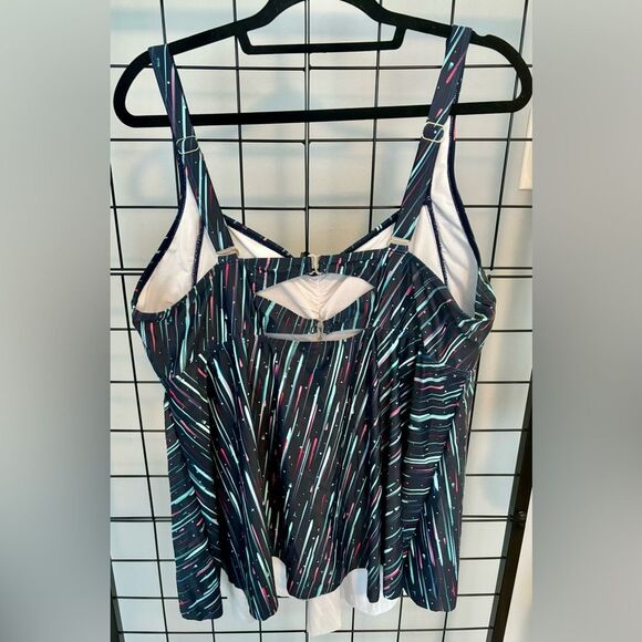 Aqua Eve Plus Size Multicolored Wireless Swim Tank NWT - Picture 4 of 7